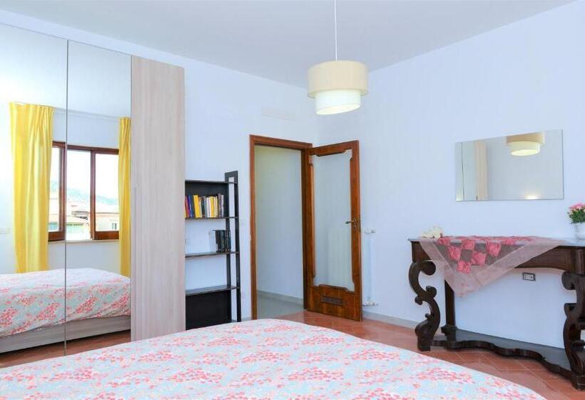 سوییت خانوادگی, Estate4home   Sofia Flora