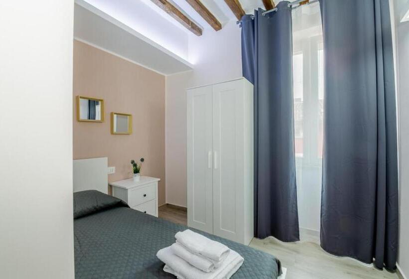 اتاق استاندارد یک نفره, Residenza Borgo Guazzo