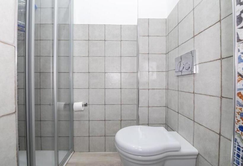 اتاق استاندارد با چشم‌انداز, Residenza Borgo Guazzo