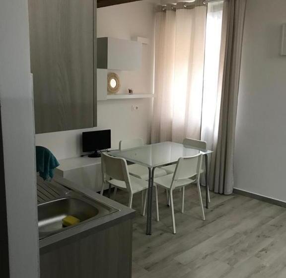 آپارتمان 1 خوابه, Residenza Borgo Guazzo