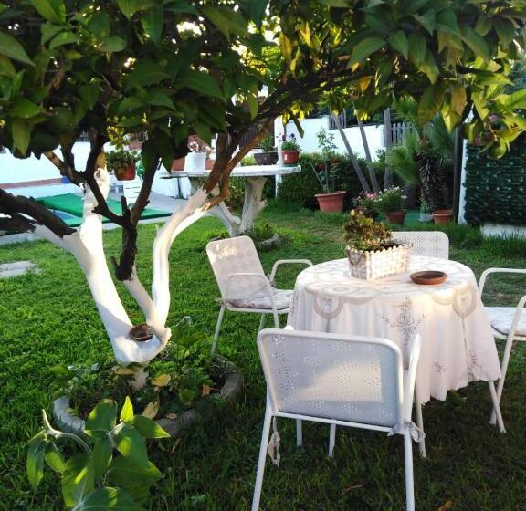 اتاق لوکس, Sweet Home