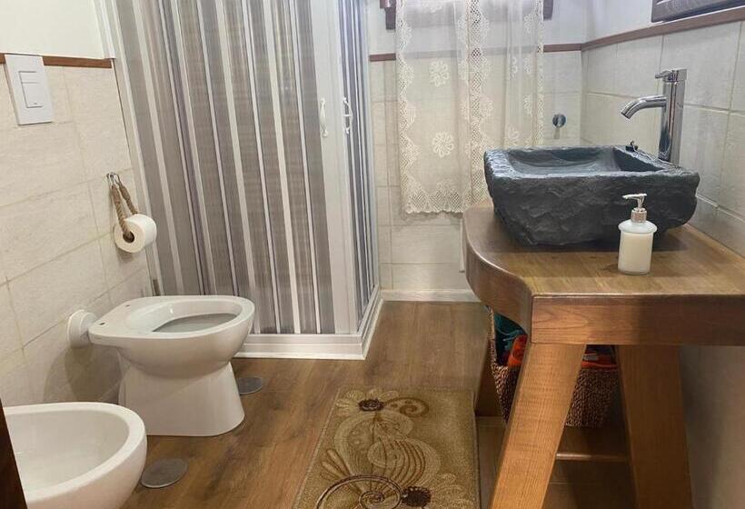 اتاق لوکس, Sweet Home