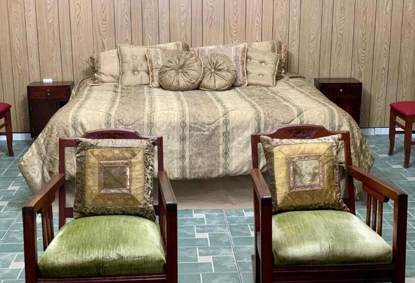 Deluxe Suite King Bed, Casa Almar