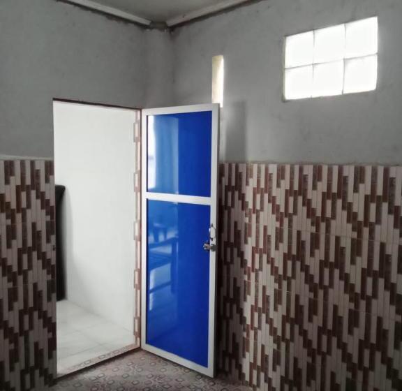اتاق لوکس با چشم‌انداز دریا, Yohanes Guest House Sorake Surf Nias