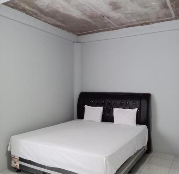 اتاق لوکس با چشم‌انداز دریا, Yohanes Guest House Sorake Surf Nias