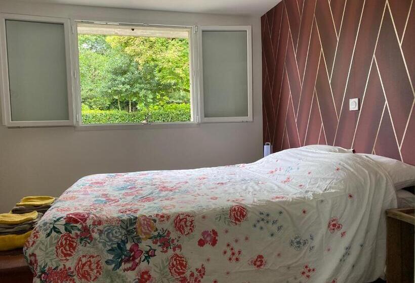 آپارتمان 1 خوابه همکف, L Entre 2 Lyon Grenoble   Villa Avec Jacuzzi