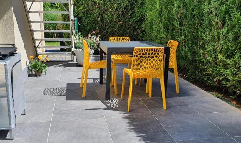 اتاق استاندارد با 2 تخت دوبل, Suite Parentale Du Relais De Drugy