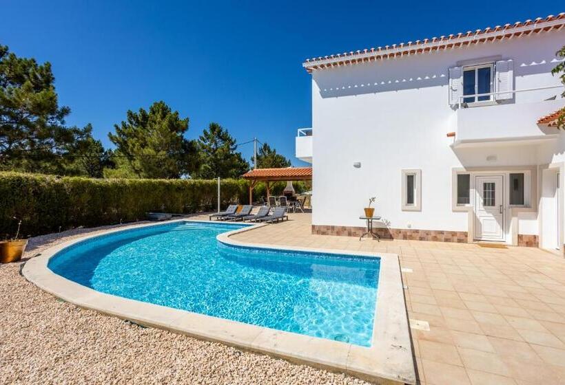 ویلای یک اتاق خوابه با استخر شنا, Villa Flavia