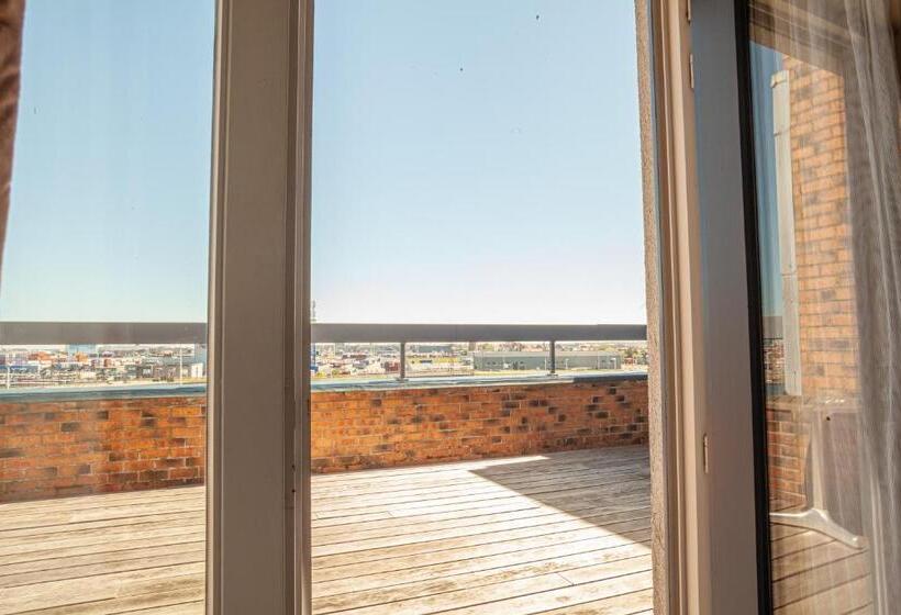 Superior Room with Terrace, Monaco Zeebrugge Beach