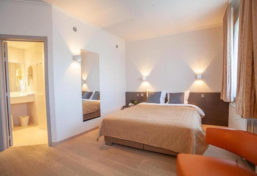 Superior Room with Terrace, Monaco Zeebrugge Beach