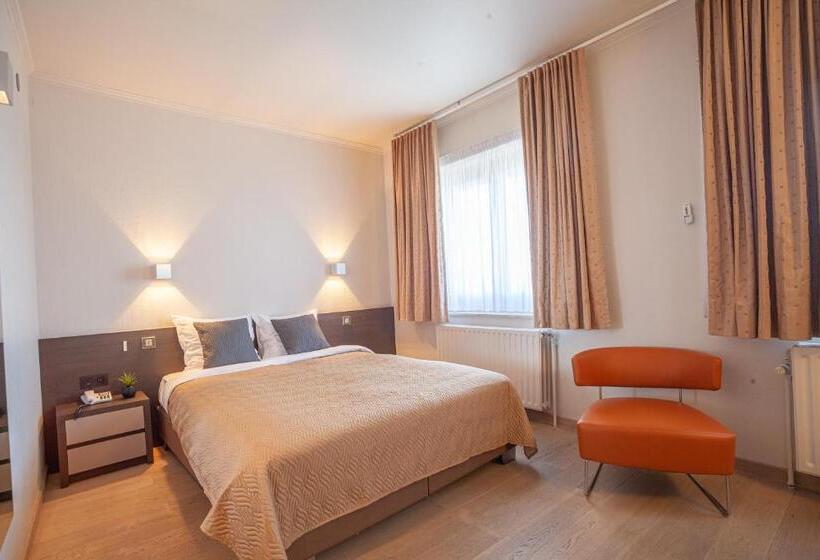 Superior Room with Terrace, Monaco Zeebrugge Beach