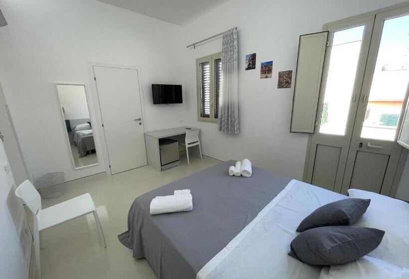 اتاق استاندارد با تراس, Casa Crispi