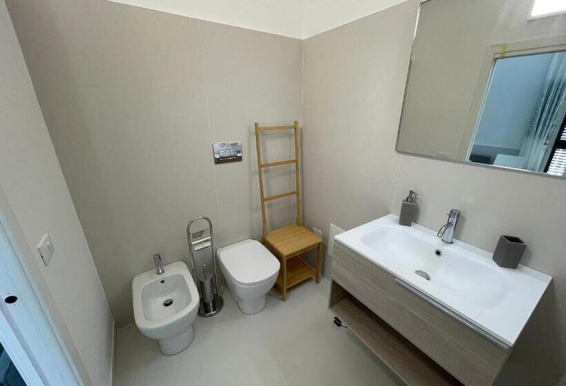 اتاق استاندارد چهار تخته, Casa Crispi