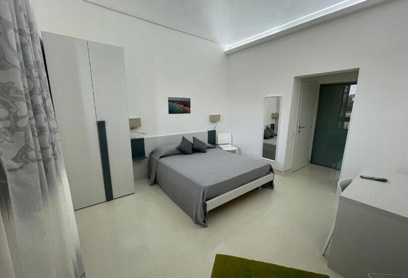 اتاق استاندارد با تخت بزرگ, Casa Crispi
