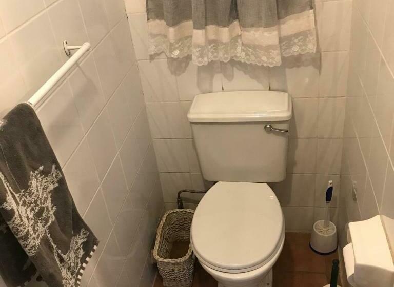 اتاق اکونومی یک تخته, Gracias Guest House