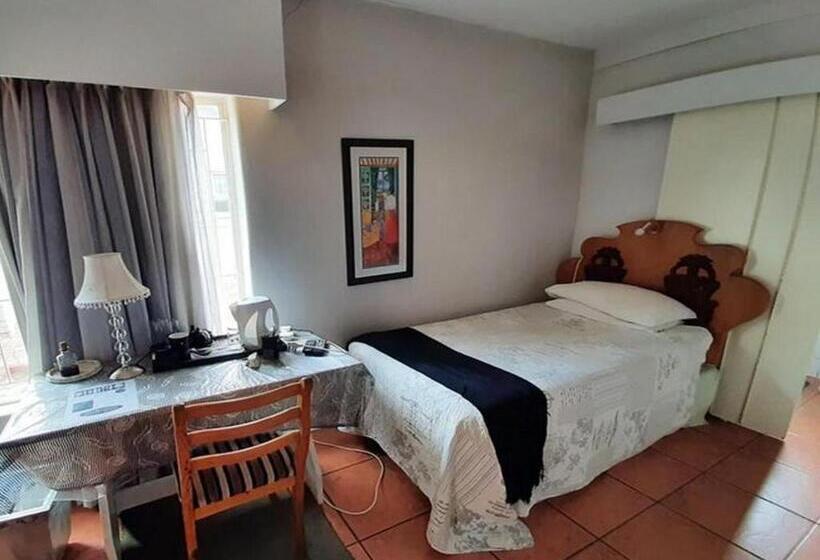 اتاق اکونومی, Gracias Guest House