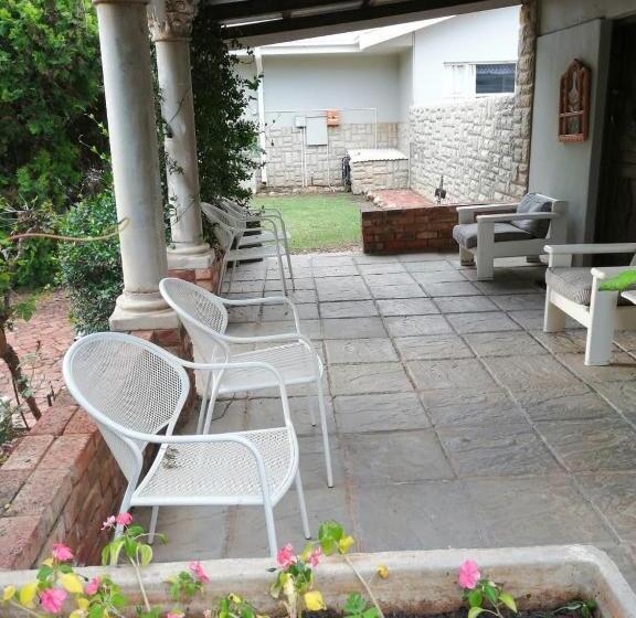 اتاق اکونومی, Gracias Guest House
