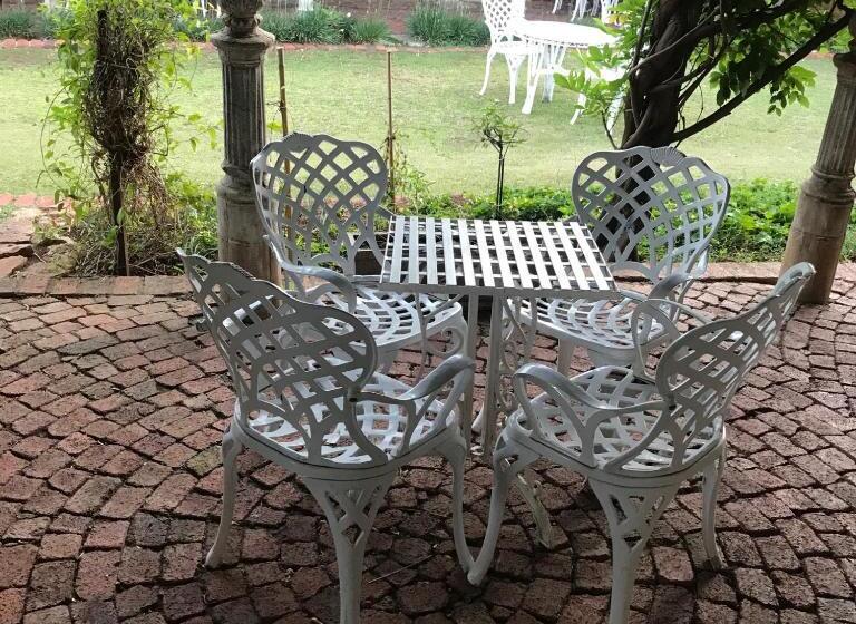 اتاق اکونومی یک تخته, Gracias Guest House