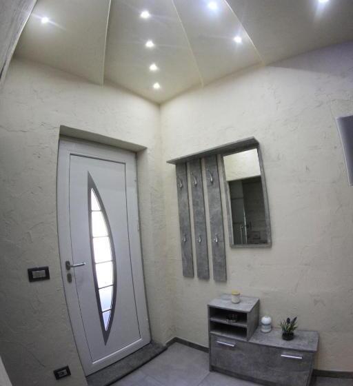 اتاق استاندارد, Lightroom