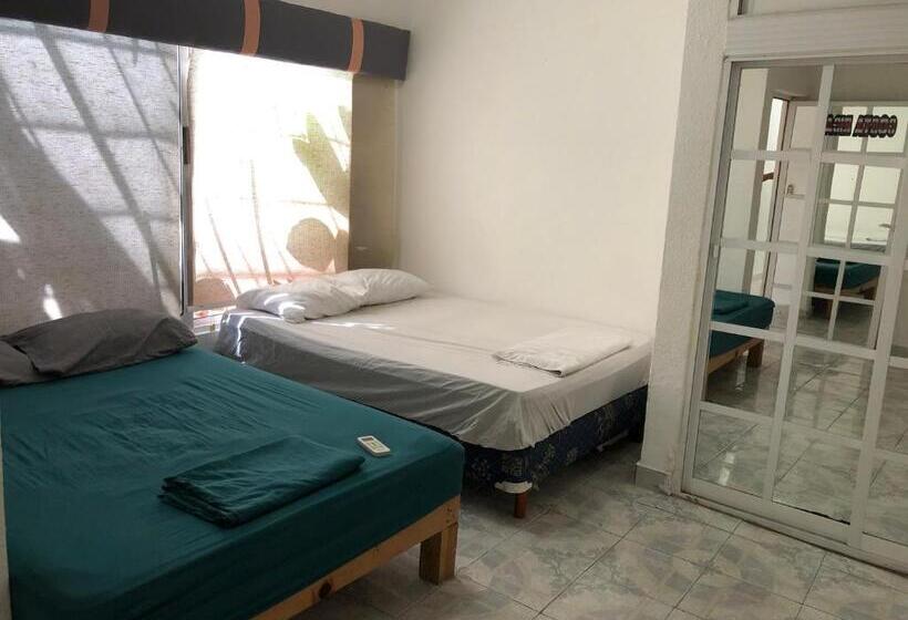 اتاق استاندارد با 2 تخت دوبل, Mini Hostal Cultural De Mazatlán