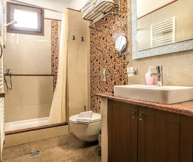 اتاق استاندارد چهار تخته, Alsos House