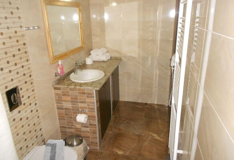 Family flat with view, Alsos House