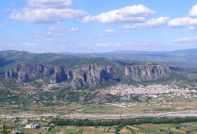 اتاق استاندارد سه تخته با چشم‌انداز, Alsos House