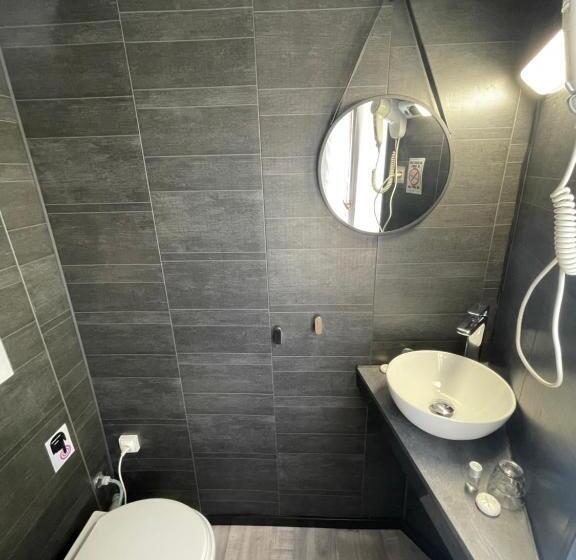 اتاق استاندارد با تراس, Hôtel Paul Riquet