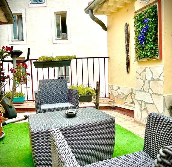 اتاق استاندارد با تراس, Hôtel Paul Riquet
