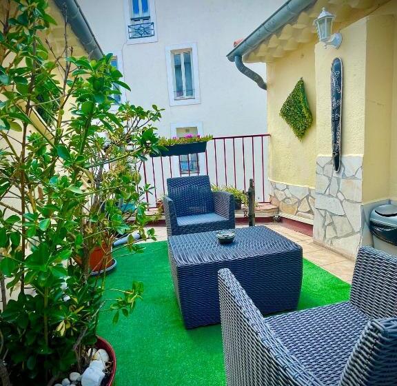 اتاق استاندارد با تراس, Hôtel Paul Riquet