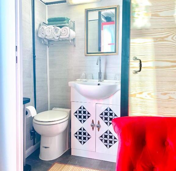 اتاق اکونومی, Hôtel Paul Riquet
