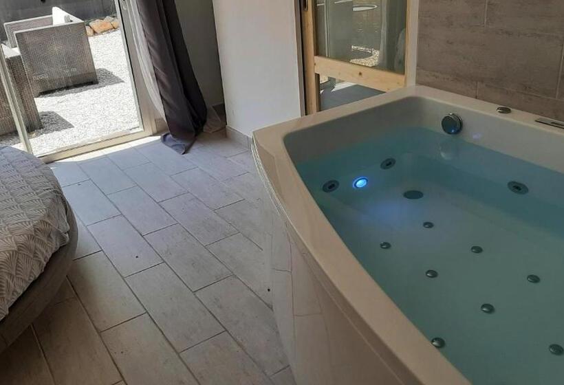 اتاق لوکس, Allegria Nimes Chambre Deluxe Spa