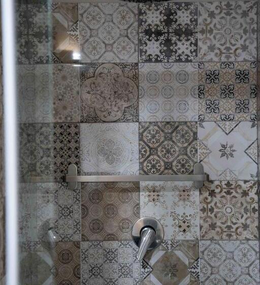 اتاق لوکس با چشم‌انداز دریا, Relais Villa Bonifacio