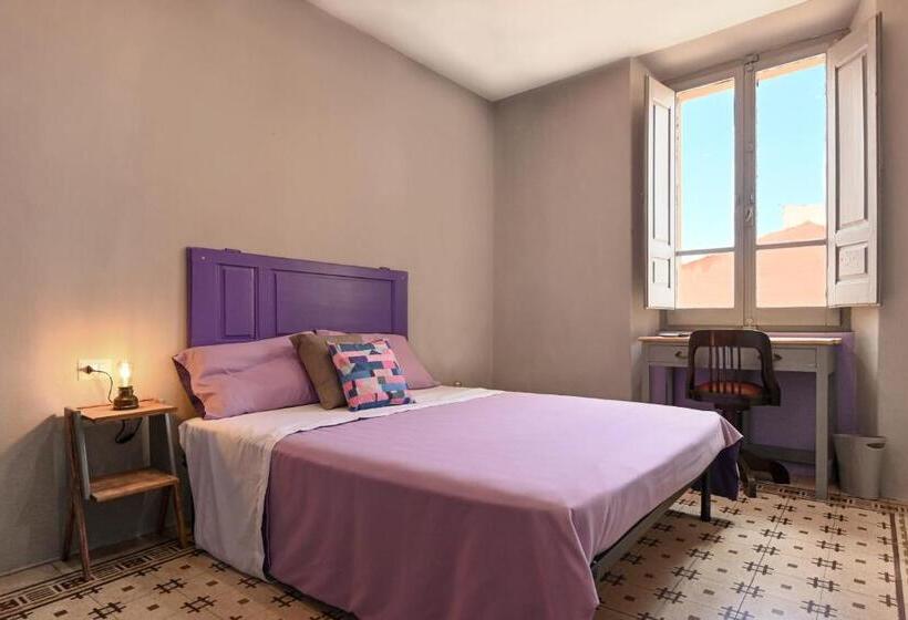 اتاق استاندارد با سرویس بهداشتی مشترک, Urban Blue Guest House