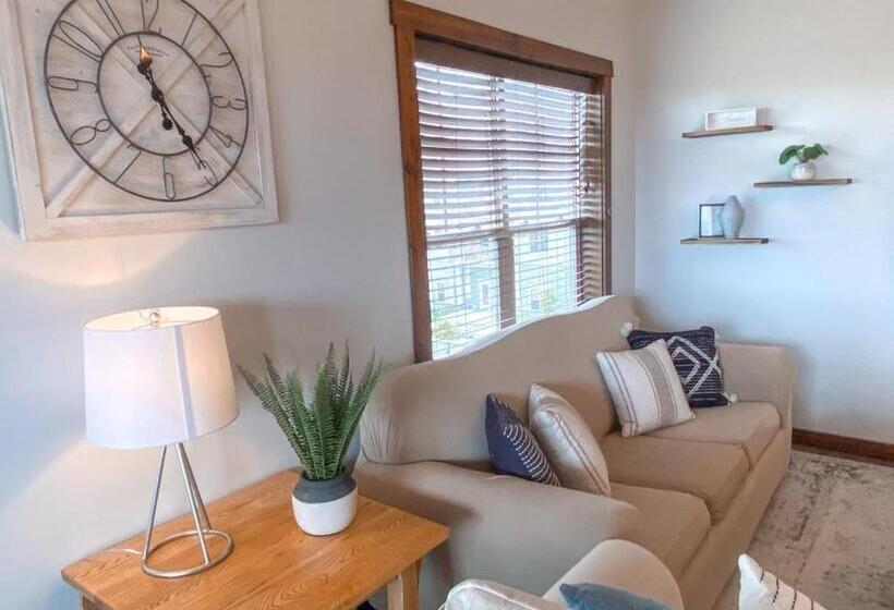 Апартаменты 3 Спальни, Remodeled Ski In Out   305 Soaring Eagle   Luxury!