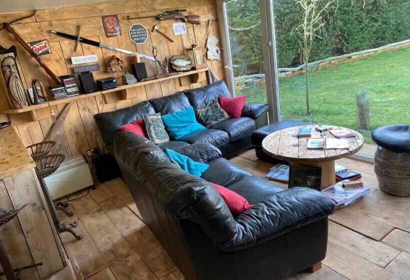 اتاق لوکس با تخت بزرگ, Thorncroft B&b   Adults Only