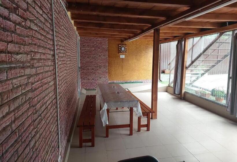 اتاق استاندارد, Home For You