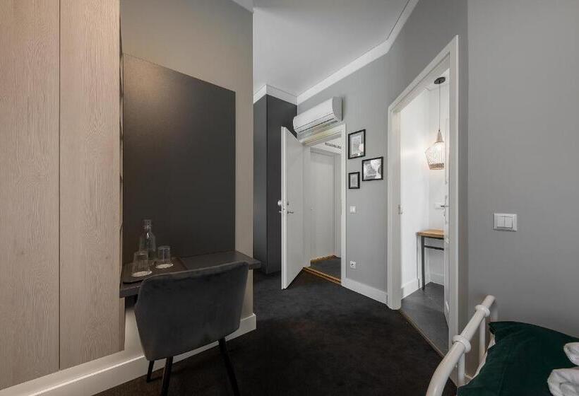 اتاق استاندارد چهار تخته, Vilnius Legends House I Best For Families I Free Parking