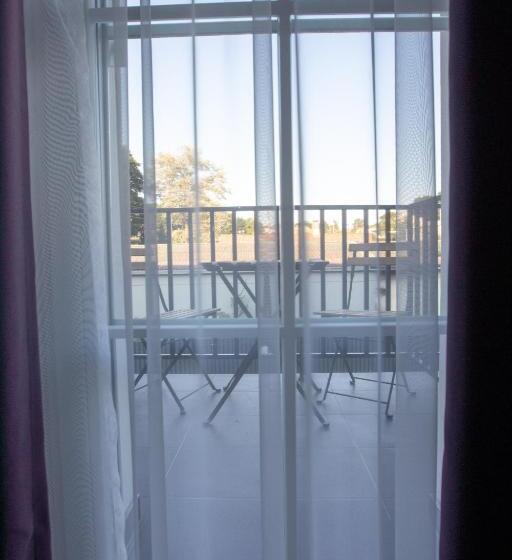 اتاق استاندارد با بالکن, Vilnius Legends House I Best For Families I Free Parking
