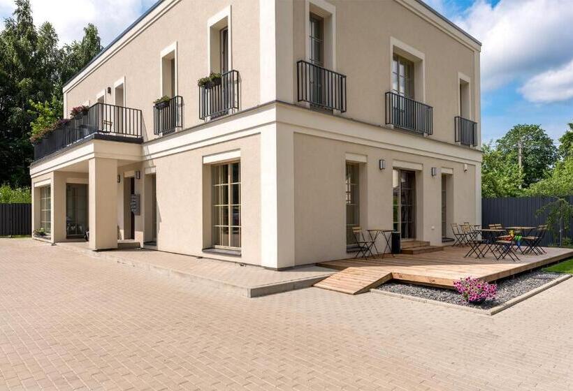 اتاق استاندارد چهارنفره با بالکن, Vilnius Legends House I Best For Families I Free Parking