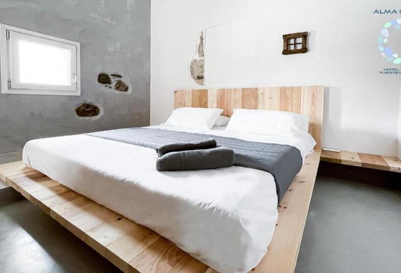 اتاق لوکس با بالکن و چشم‌انداز دریا, Alma Calma Hotel Rural