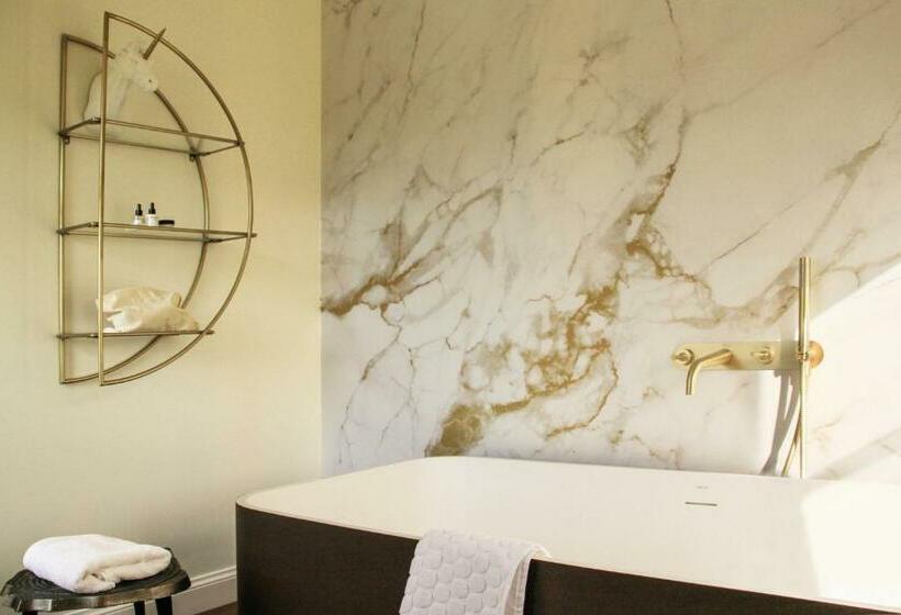 سوییت جونیور, B&b Maison Mairie Hasselt