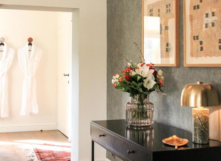 سوییت جونیور, B&b Maison Mairie Hasselt
