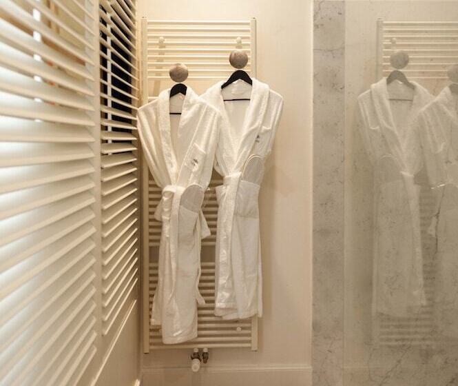 اتاق لوکس, B&b Maison Mairie Hasselt