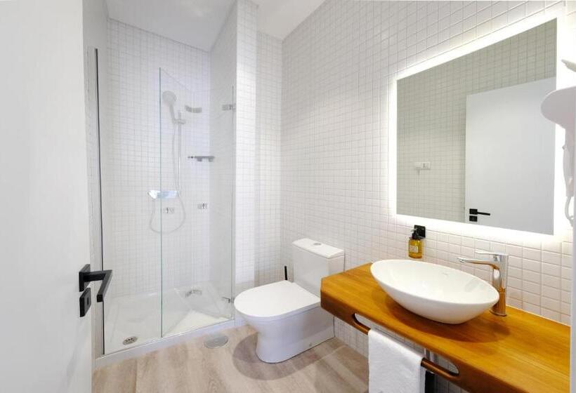 اتاق استاندارد با بالکن و چشم‌انداز دریا, Boa Nova Hostel