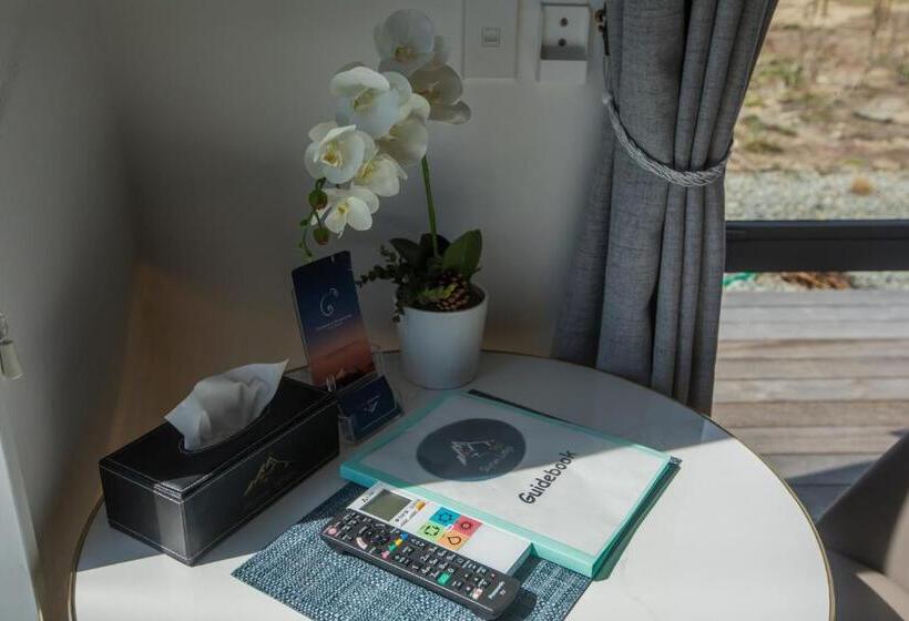استودیوی استاندارد, Skyrim Lodge