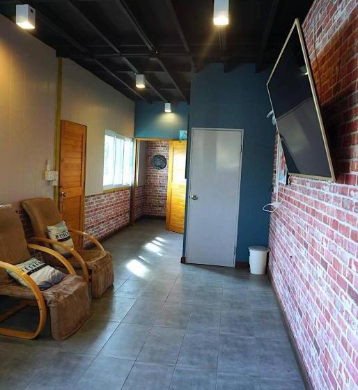 패밀리 룸, Feel Like Home แบบบ้านบ้าน