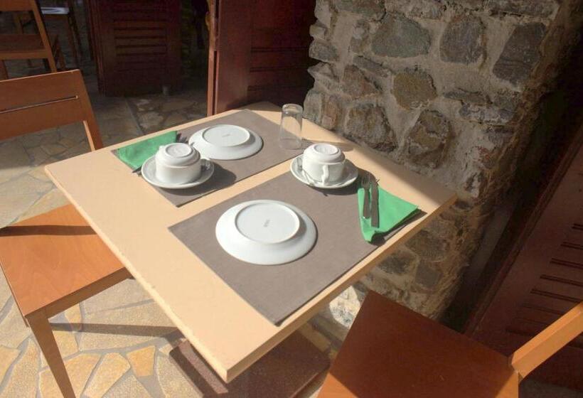 استودیوی سوپریور, Studio Manganao Saint François Piscine & Plage