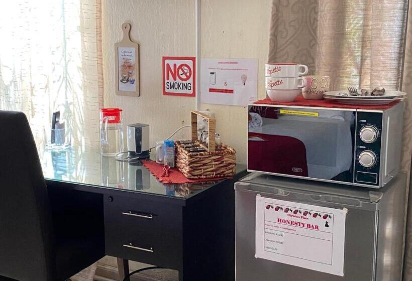 اتاق استاندارد, Christa S Place 897