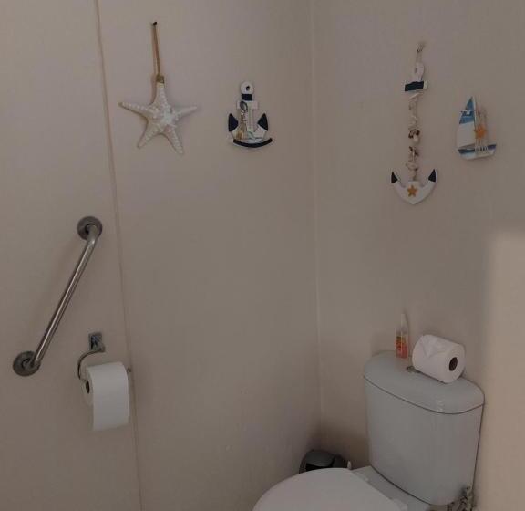 اتاق استاندارد, Christa S Place 897